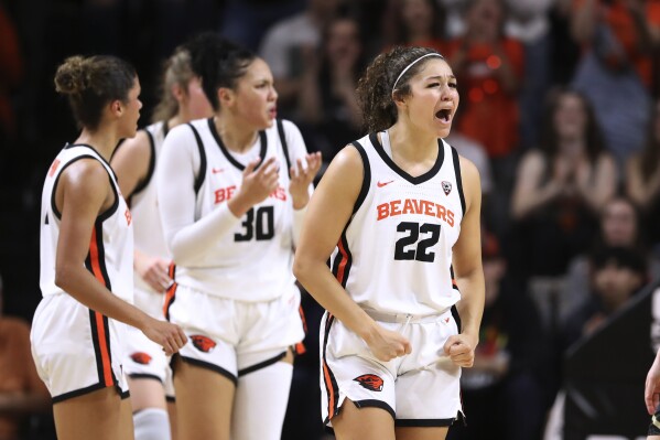 Hunter and von Oelhoffen help No. 25 Oregon State defeat No. 3